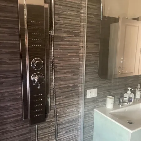 Casa Biancola, Centro Novara