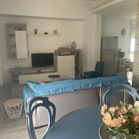 Casa Biancola, 130 M2 In Centro, 3 Camere, 2 Bagni Indipendenti דירה *